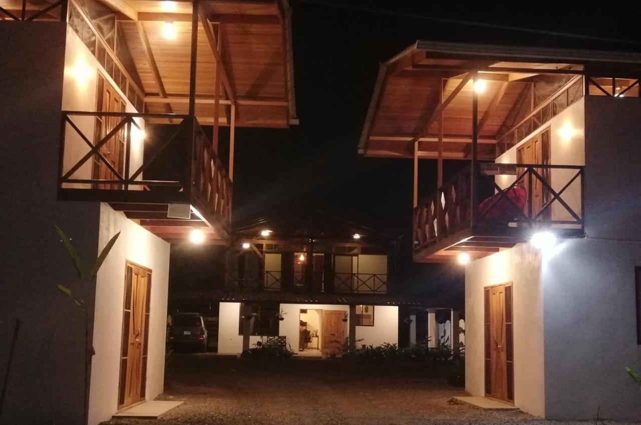 Ibiza Tropical Beach Villas Uvita Kültér fotó