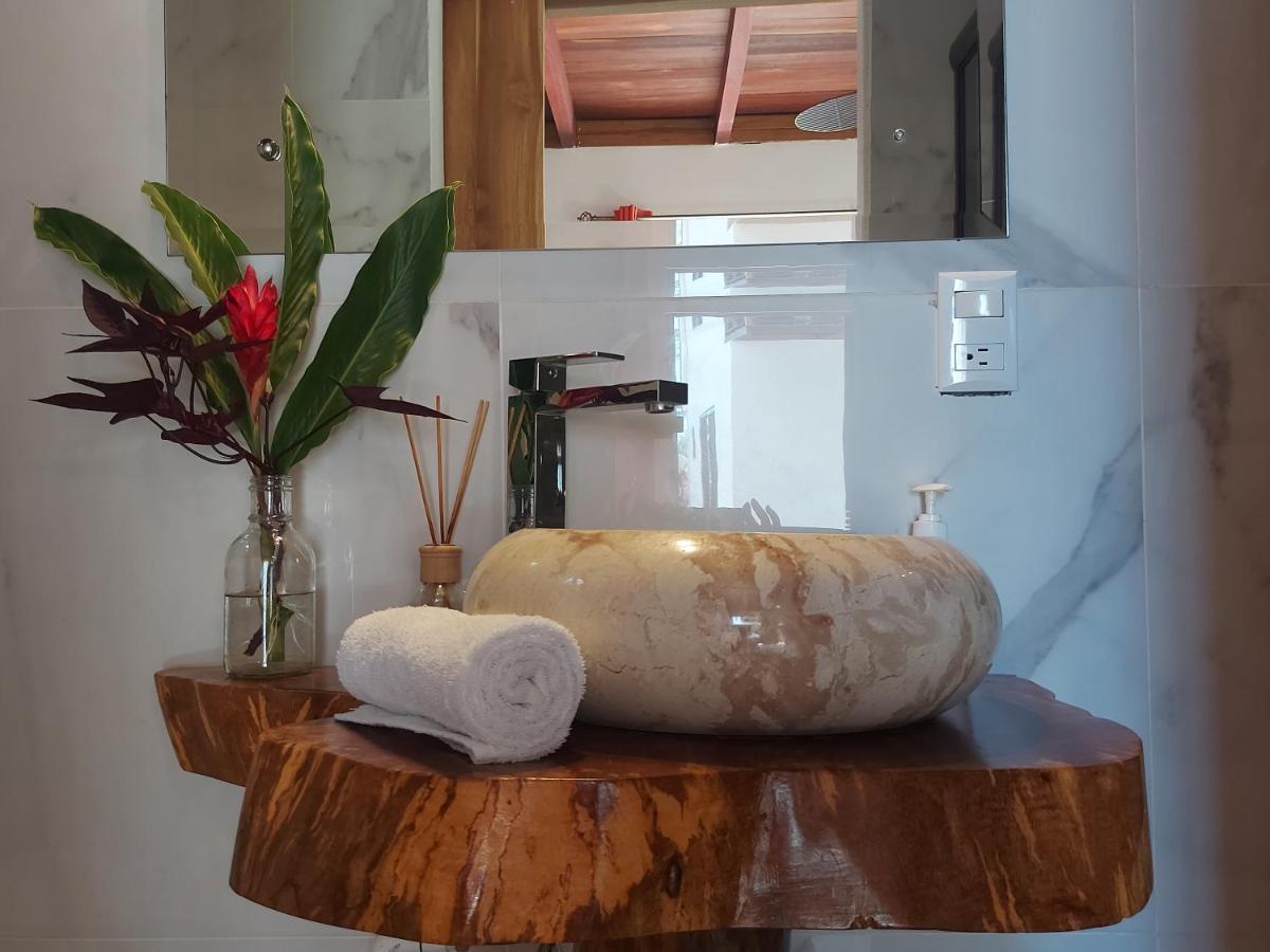 Ibiza Tropical Beach Villas Uvita Kültér fotó